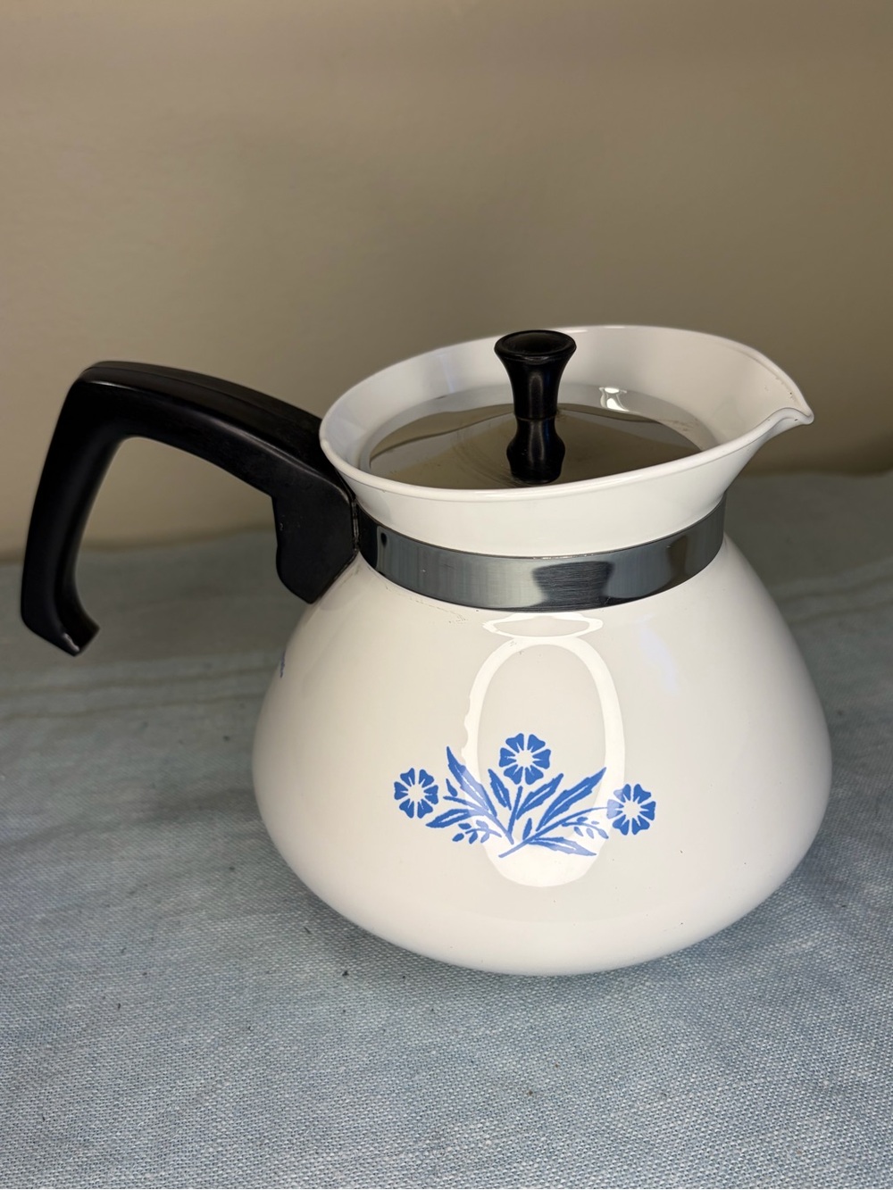 Vintage 1960–1961 CorningWare Blue orig lid Cornflower 6-Cup Teapot (Model P-104